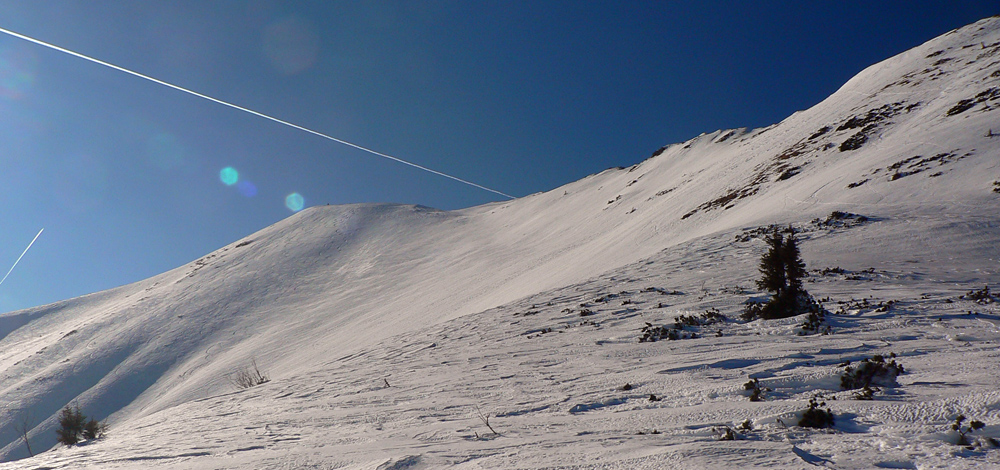 Traverzujem_hore_na_MFK