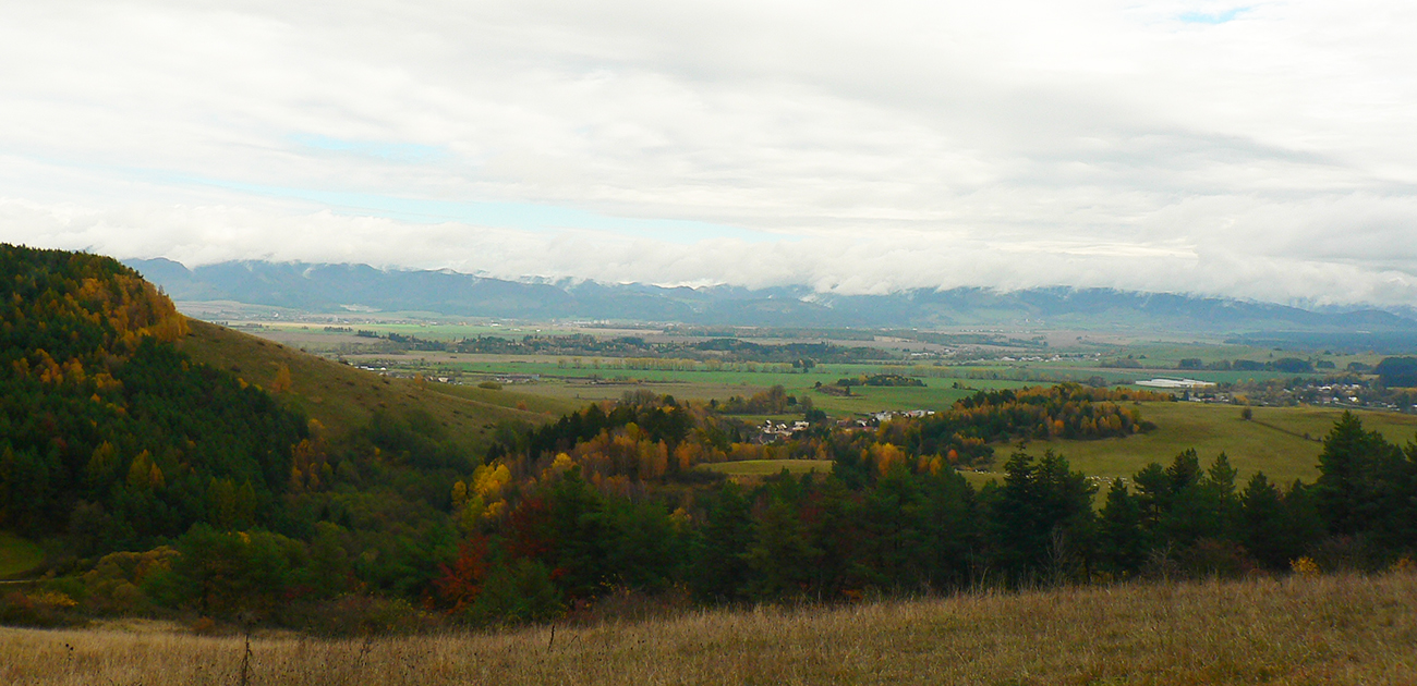 Od_zrubu_viac_na_východ_pohľad_ponad_Rudno_do_Turca.